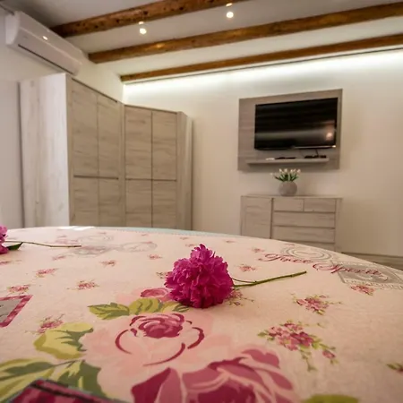 Apartman Leni * Pula