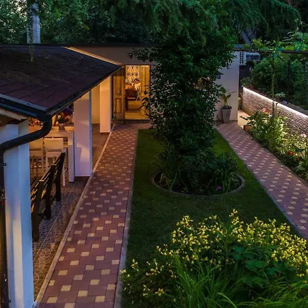 Apartman Leni Apartment